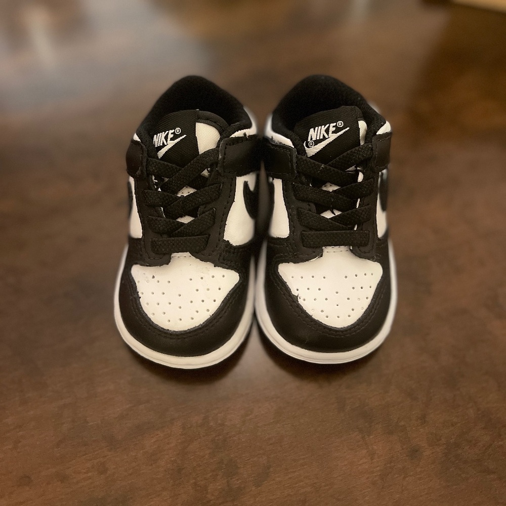 Infant Nike Dunk Low (Panda) Size 3C